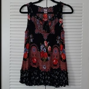 Lovely Bila patterned sleeveless